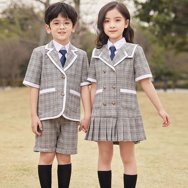 幼儿校服1