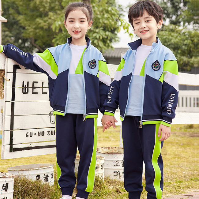 中小学校服c 