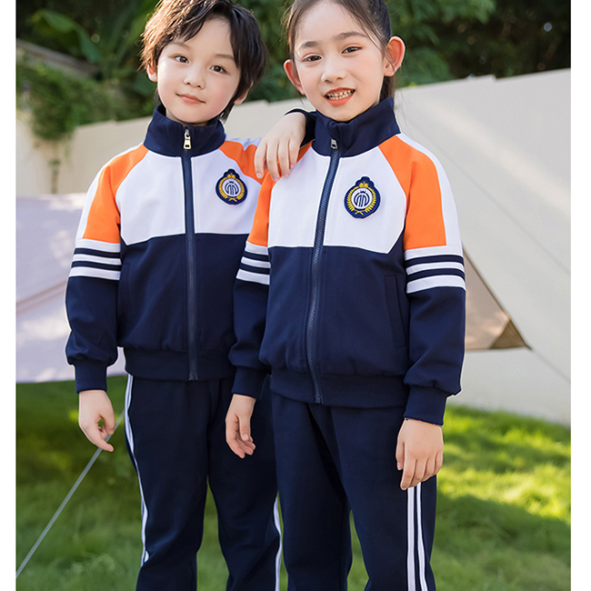 幼儿冬季校服1